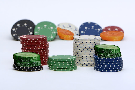 How Proper Eating Can Enhance Concentration and Gambling Performance